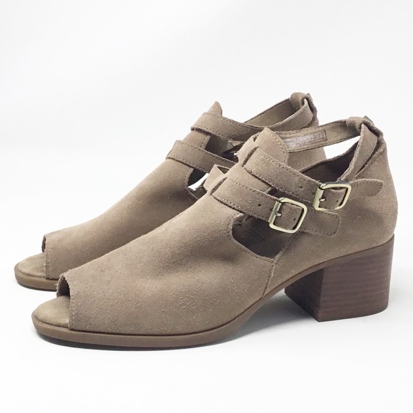 Koolaburra by UGG Sophy Suede Peep-Toe Booties. - Picture 1 of 16